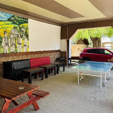 Hostel „La Galan” Радівці Екстер'єр фото