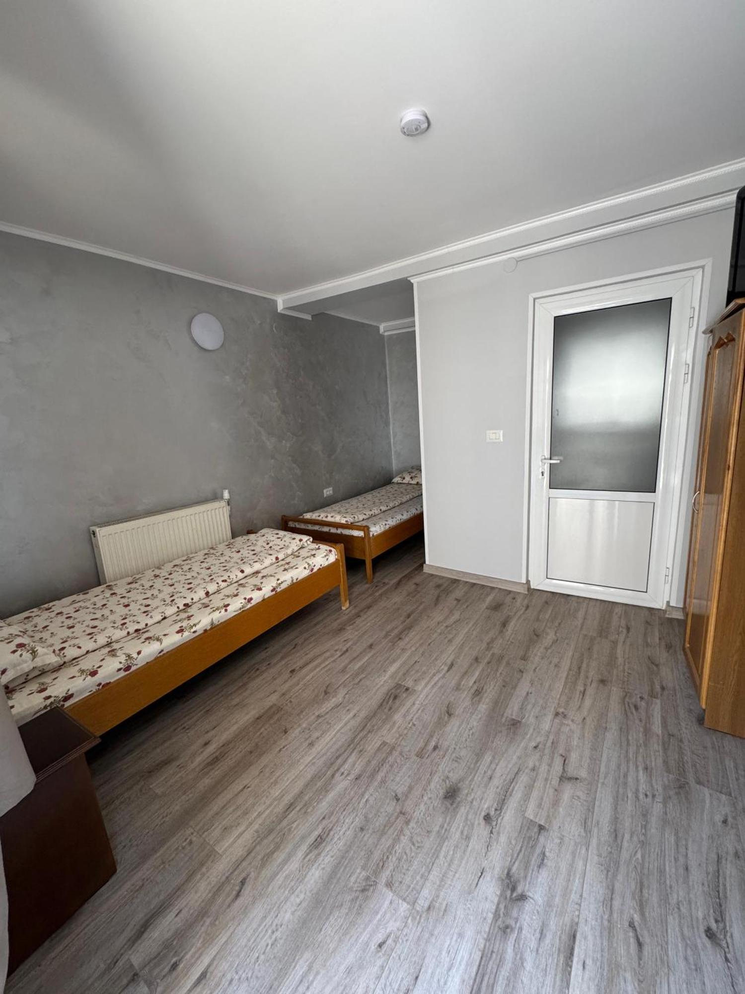 Hostel „La Galan” Радівці Екстер'єр фото