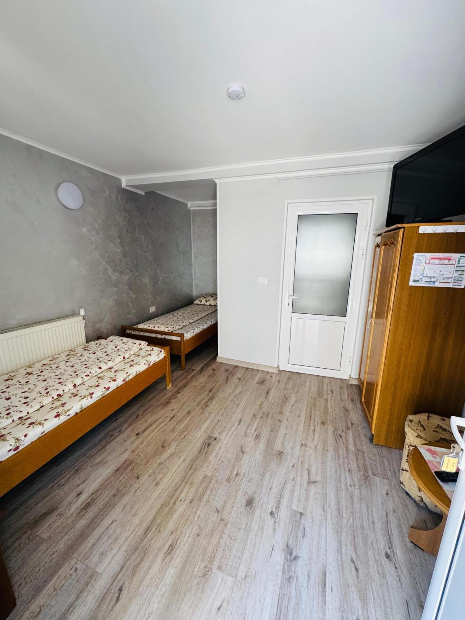Hostel „La Galan” Радівці Екстер'єр фото