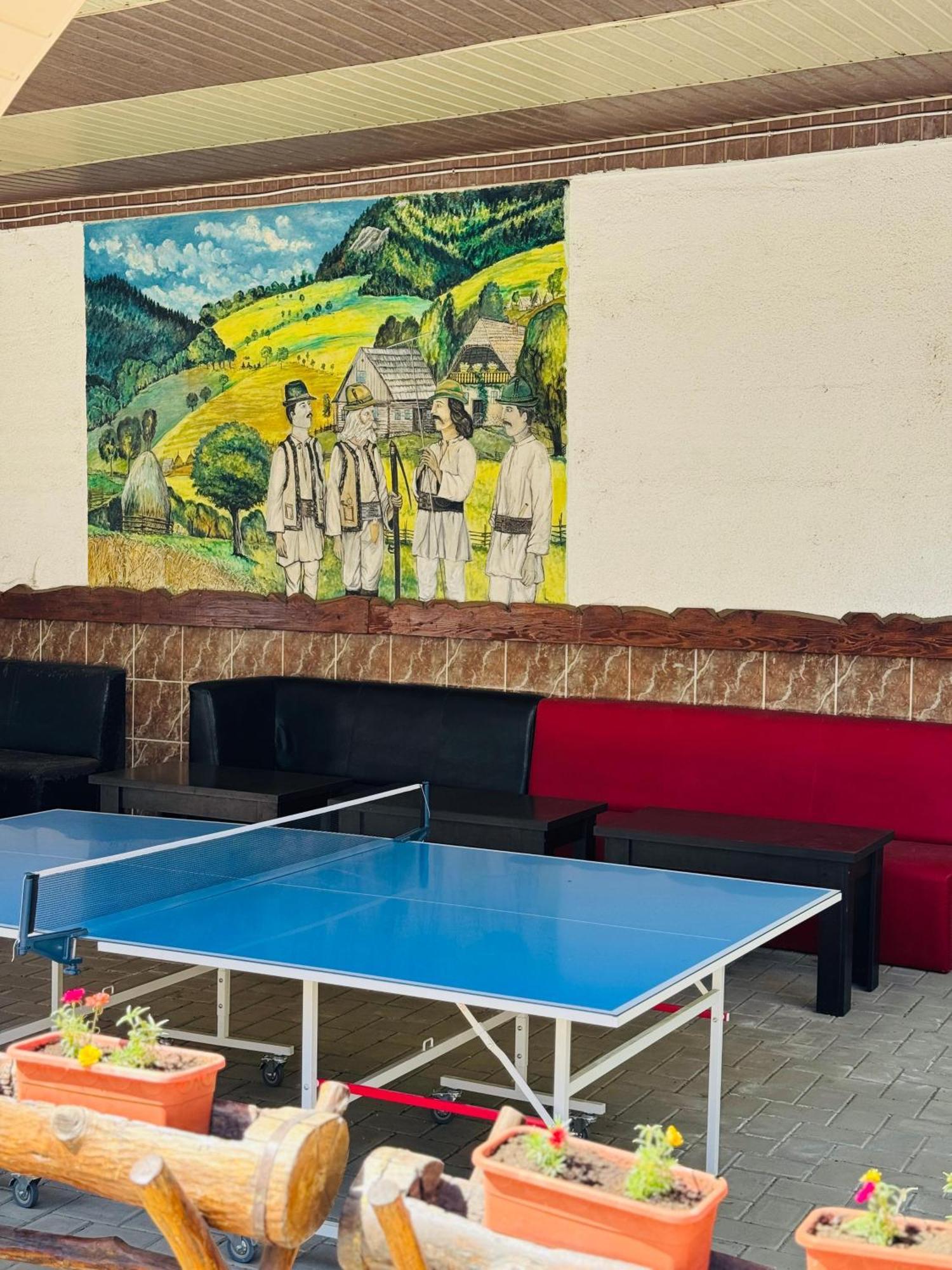 Hostel „La Galan” Радівці Екстер'єр фото