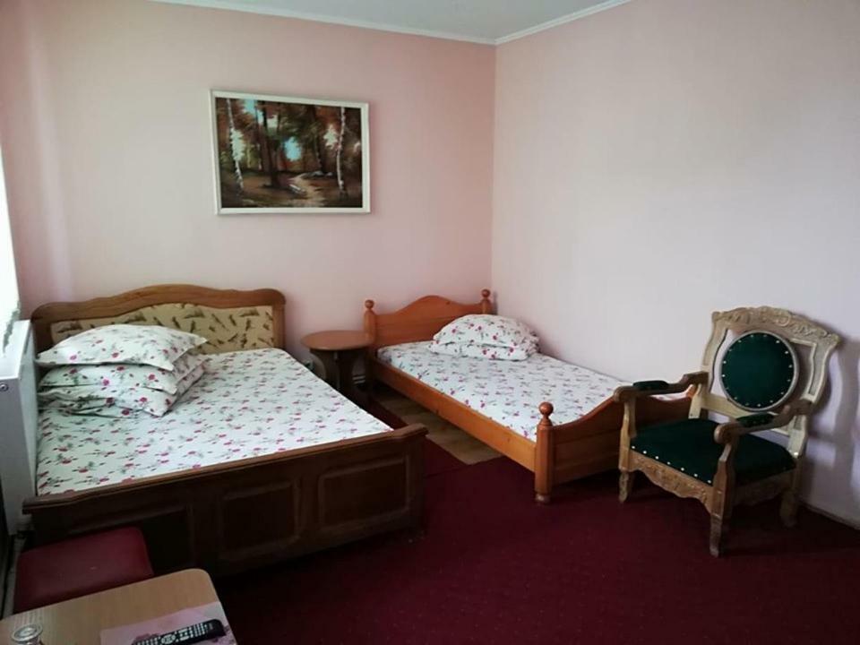 Hostel „La Galan” Радівці Екстер'єр фото