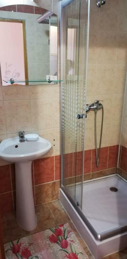 Hostel „La Galan” Радівці Екстер'єр фото